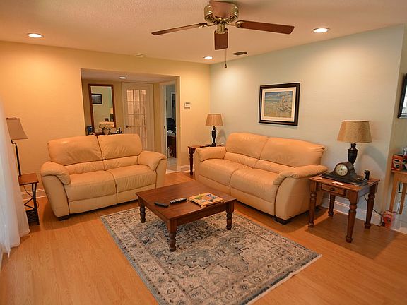 4th image of 7531 Mariana Dr