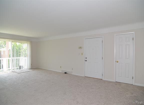 4th image of 413 N Eton St #1-202-107