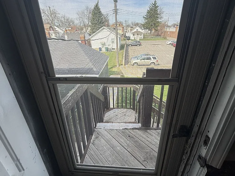 1308 Hanford Ave — Photo 32