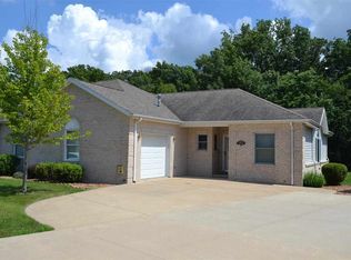 207 Buckingham Dr, Monticello, IN 47960