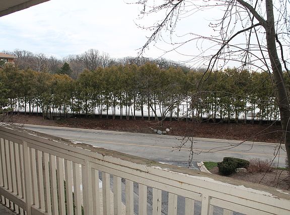2nd image of 1700 Wedgewood Dr APT 210