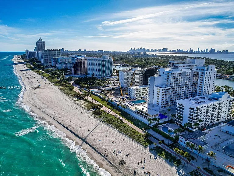 5401 Collins Ave #813 — Photo 37