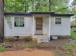 1372 Ridge Rd, Greenville, SC 29607