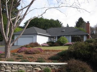 1990 Bartow Rd, McKinleyville, CA 95519