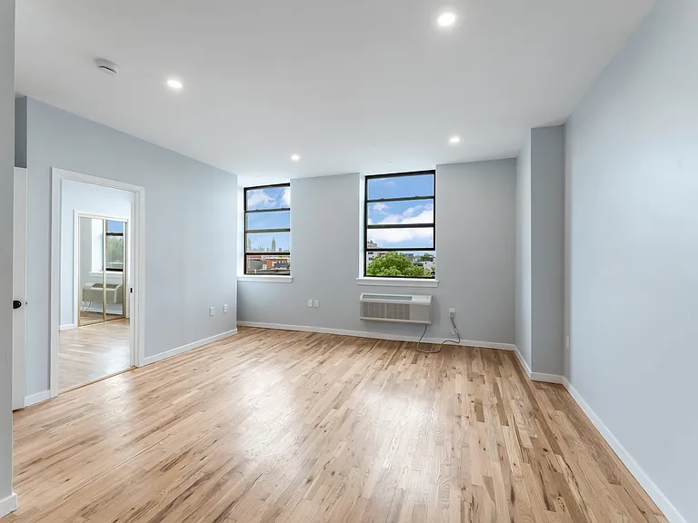 44 Sherman Ave #4B — Photo 10