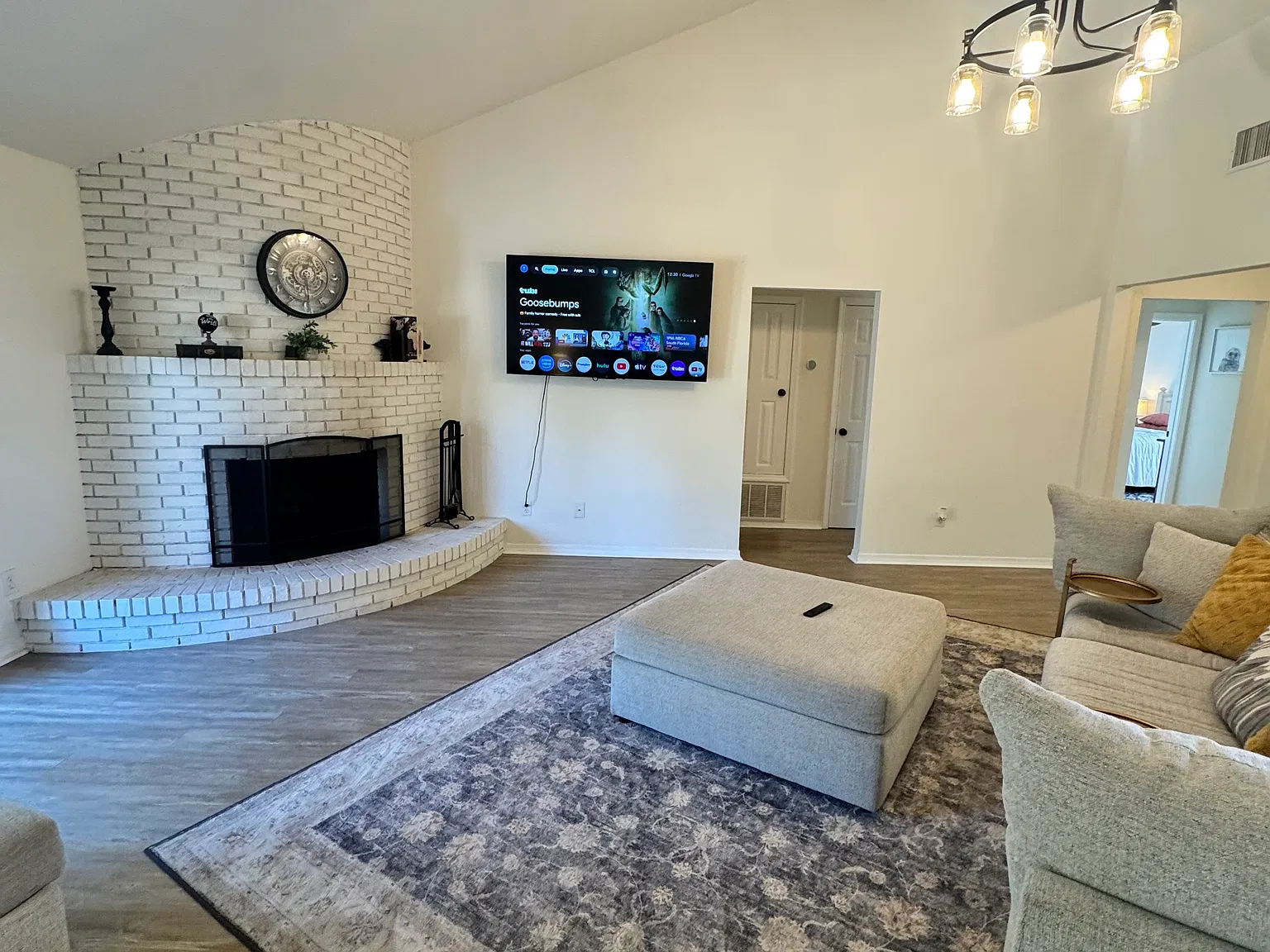 3 bed, 1800 sqft, $2,950 — Photo 3