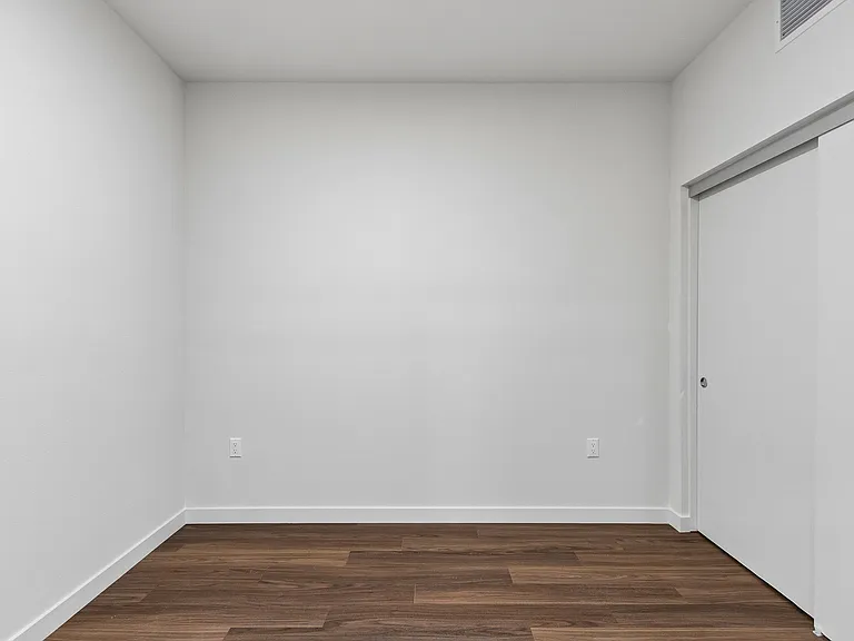 Maru Apartments — Photo 59