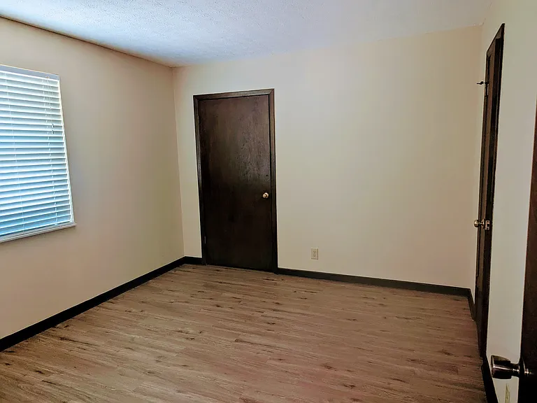 325 Arrowhead Dr #325 — Photo 8