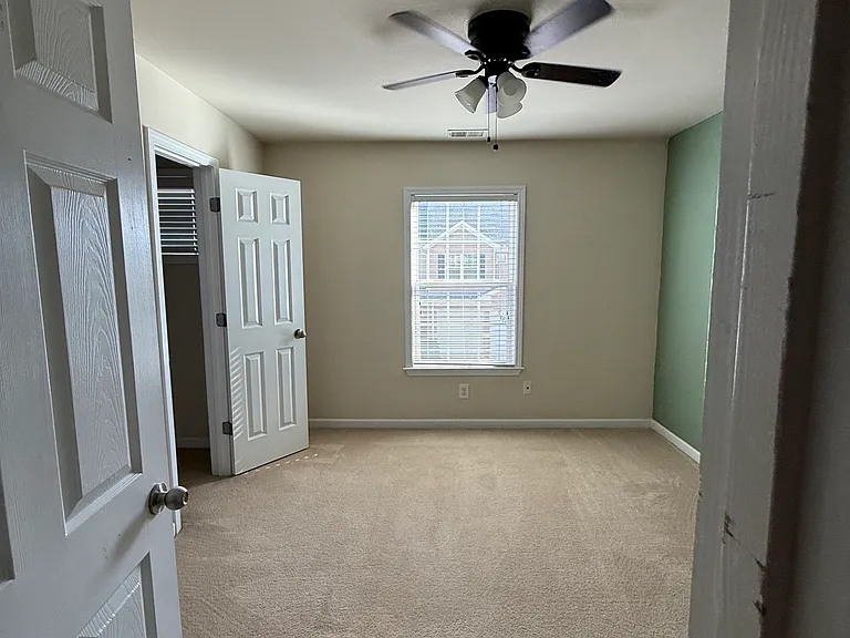 33 Jekyll Dr #8 — Photo 16