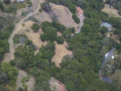 22315 Regnart Rd, Cupertino, CA, 95014