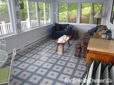 view of driveway from Mashapaug Rd.
						:
						Close to main Rd. but still private,Cottage on left is neighbors