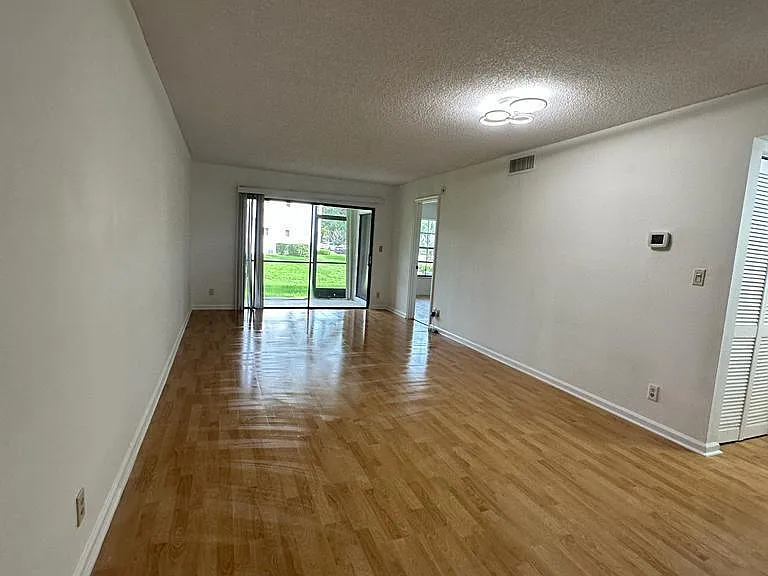 301 Olivewood Pl #O126 — Photo 11