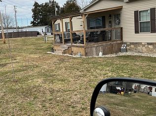 529 Johns Creek St, Clinton, TN 37716