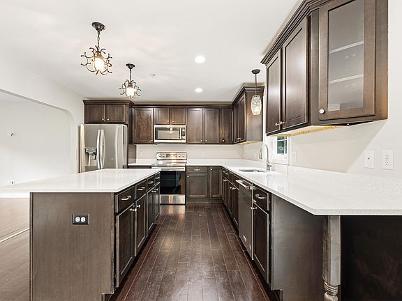 4th image of 21 Blanchard Road