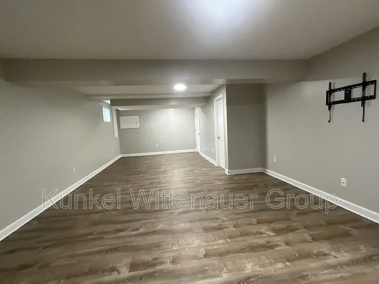 2621 Greystone Estates Pkwy — Photo 37