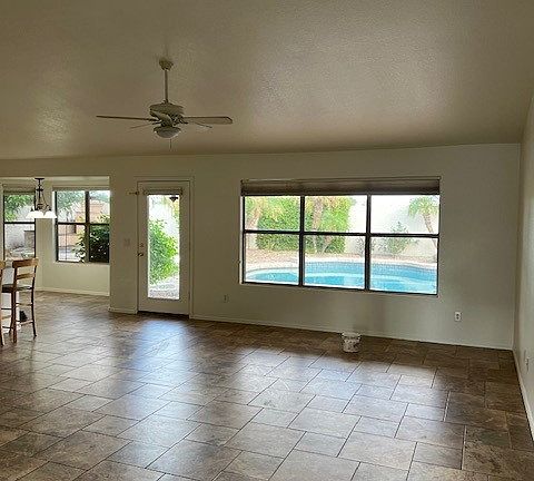 4th image of 10152 W Ross Ave