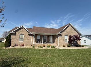 136 Prosperity Dr, Baxter, TN 38544