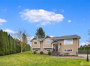 1082 Curtis St, Burlington, WA