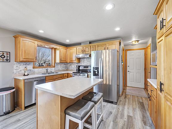 4th image of 2159 Verlin Rd