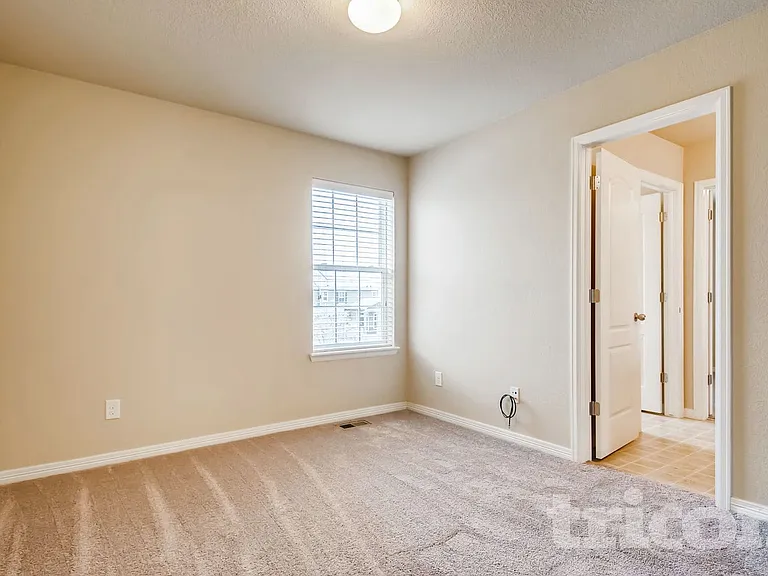 161 N Newbern Way — Photo 10