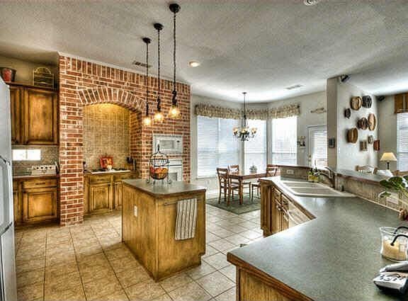 5th image of 2502 Avalon Dr