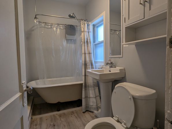 337 Newton St #1, South Hadley, MA 01075