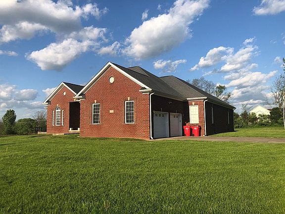 3rd image of 502 Colston Ln