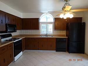 3rd image of 2859 Canyon Dr #2861