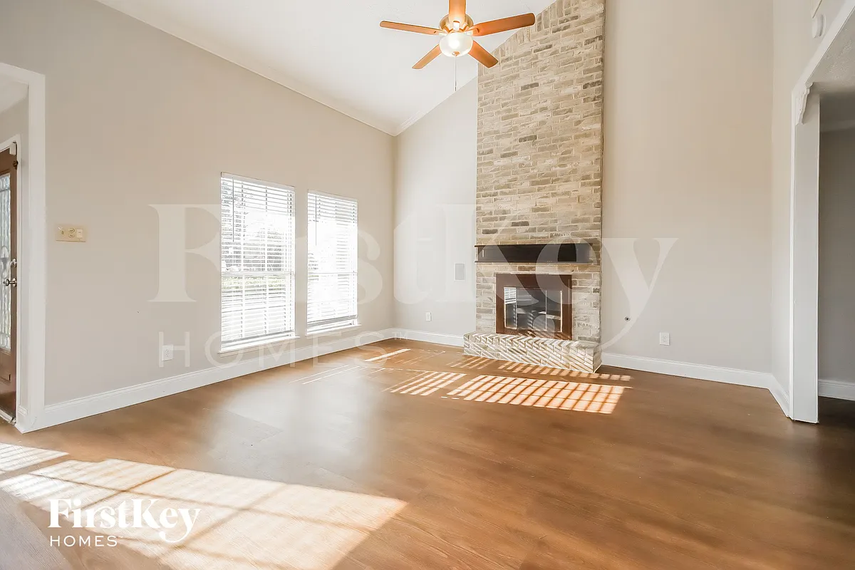Building Photo - 547 Shealy St