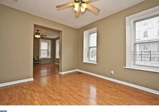 181 Dupont St — Photo 6