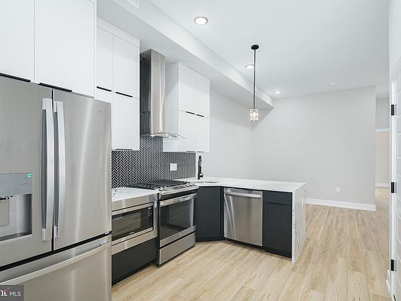 5th image of 1341 N Randolph St Unit 3