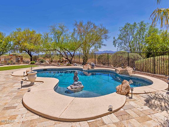 4th image of 229 W Naranja Dr