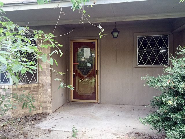 1st image of 13574 Choctaw Dr