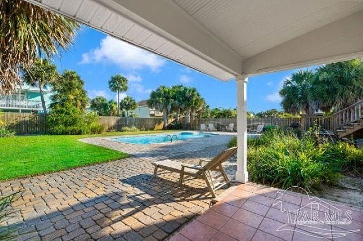 1st image of 906 Largo Dr