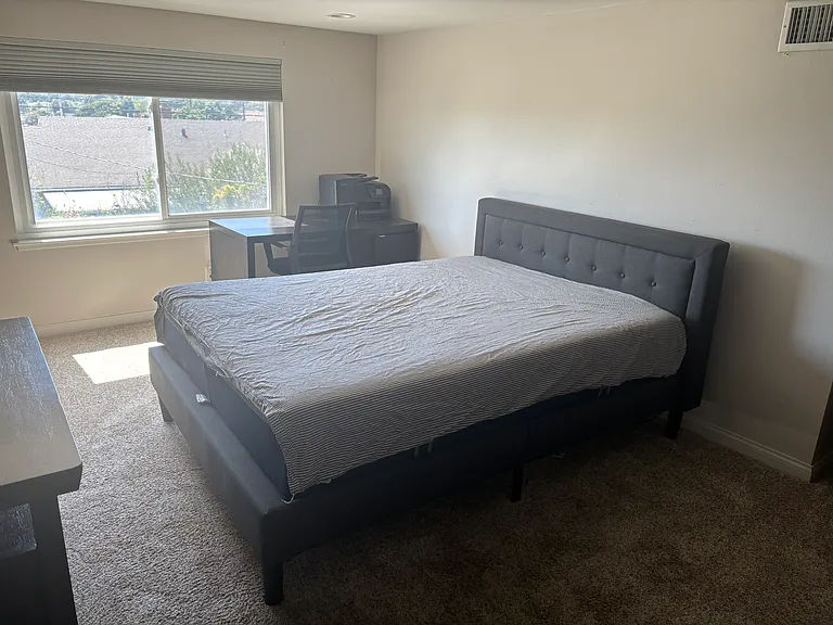 Upstairs bedroom, office, or family room with ocean and island views.