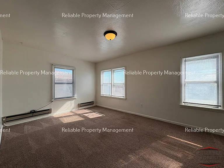 509 N Water Ave #3 — Photo 3