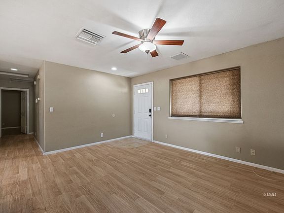 3rd image of 1104 W Coronado Ave