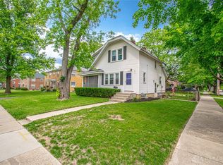 2122 Shroyer Rd, Oakwood, OH 45419