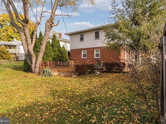 2nd image of 1329 Salem Ave #2