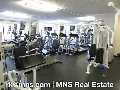 5th image of 200 E 33rd St APT 18I