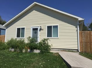 2016 E 15th St, Cheyenne, WY 82001