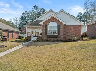 25 Overlook Point, Hattiesburg, MS 39402