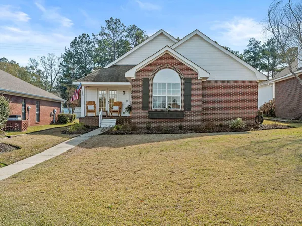 25 Overlook Point, Hattiesburg, MS 39402