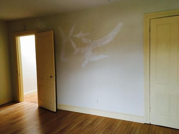 5th image of 426 Broadway St #5