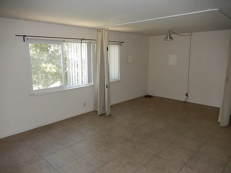 1735 Highland Pl #37 — Photo 1