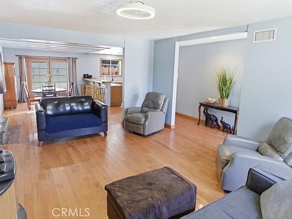 2nd image of 20247 Parthenia St