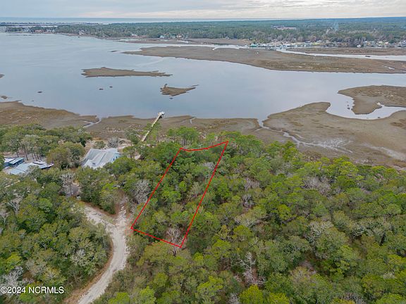2nd image of 2849 Folly Breeze Lane SE