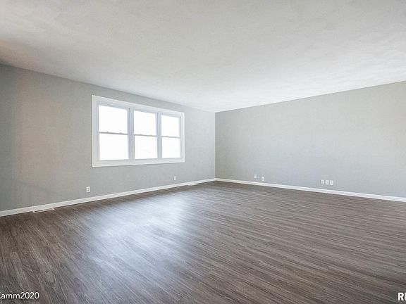 4th image of 10708 W Woodhaven Dr