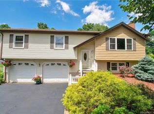 23 Old Farm Rd, South Windsor, CT 06074