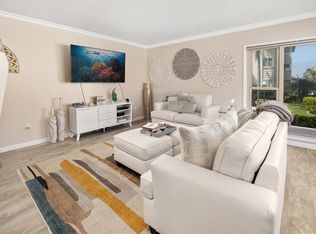 220 Coast Blvd #D, La Jolla, CA 92037